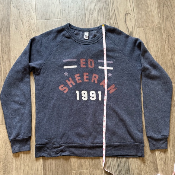 Ed Sheeran sweater - Picture 3 of 5